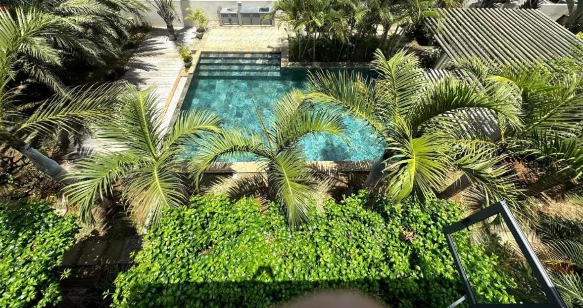 Stunning 3-Bedroom Apartment With Private Rooftop Terrace & Gorgeous Pool Flic en Flac Exterior photo